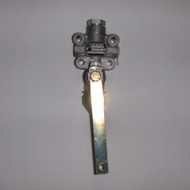 Кран рівня підлоги SETRA задній